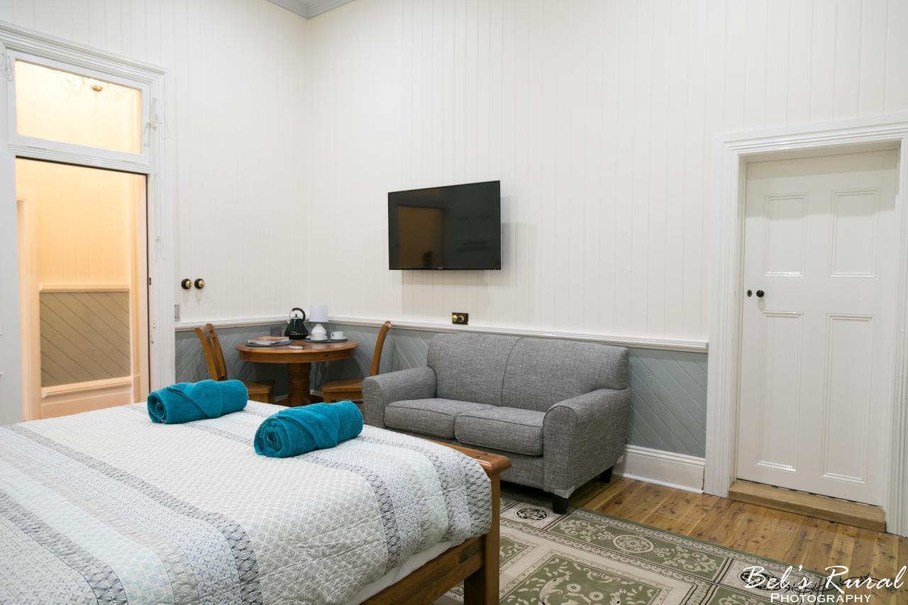The Convent Boutique Accommodation Хей Екстериор снимка