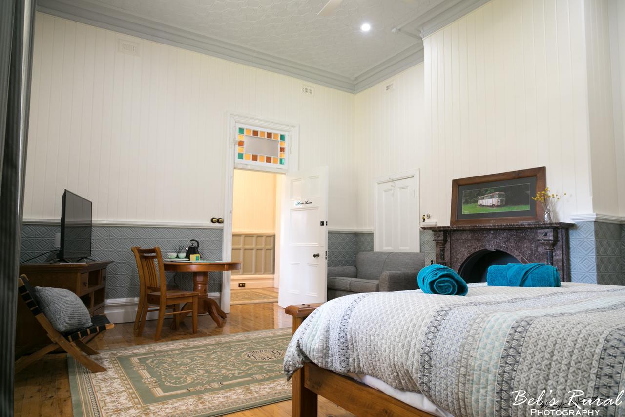 The Convent Boutique Accommodation Хей Екстериор снимка