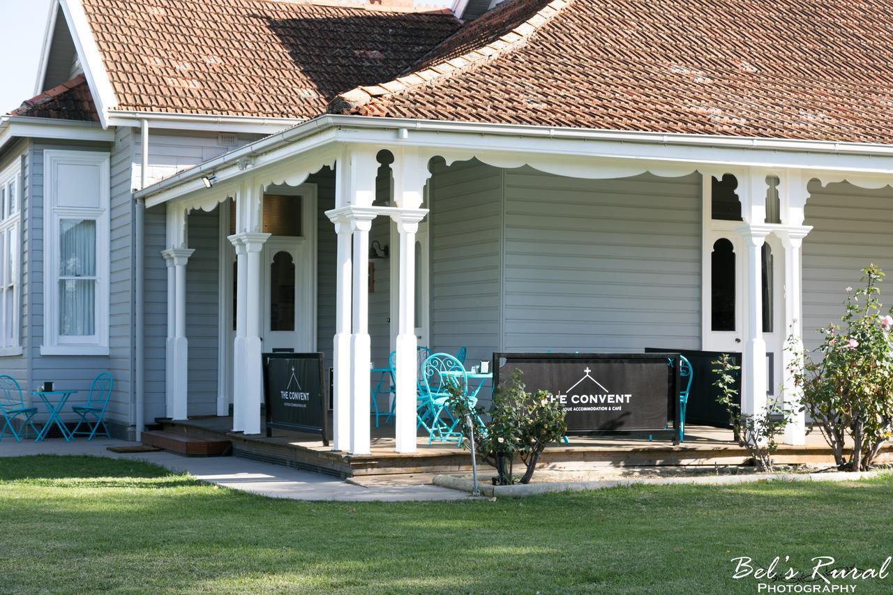 The Convent Boutique Accommodation Хей Екстериор снимка